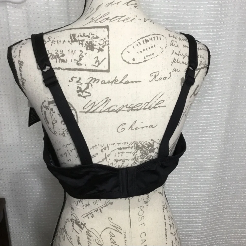 Playtex Secrets Black Underwire Bra 4523 with Embroidery Detail New with tag - Picture 3 of 7